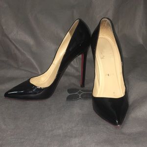 Black So Kate size 38.5